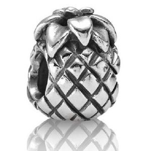 Pandora pineapple 🍍